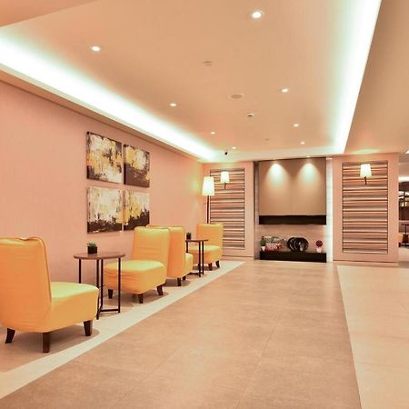 Home Inns Plus Shanghai Xujiahui Branch Exteriér fotografie