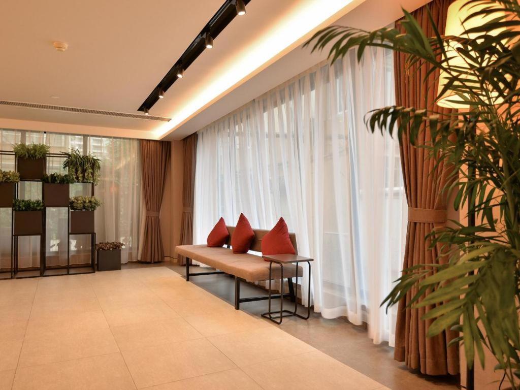 Home Inns Plus Shanghai Xujiahui Branch Exteriér fotografie