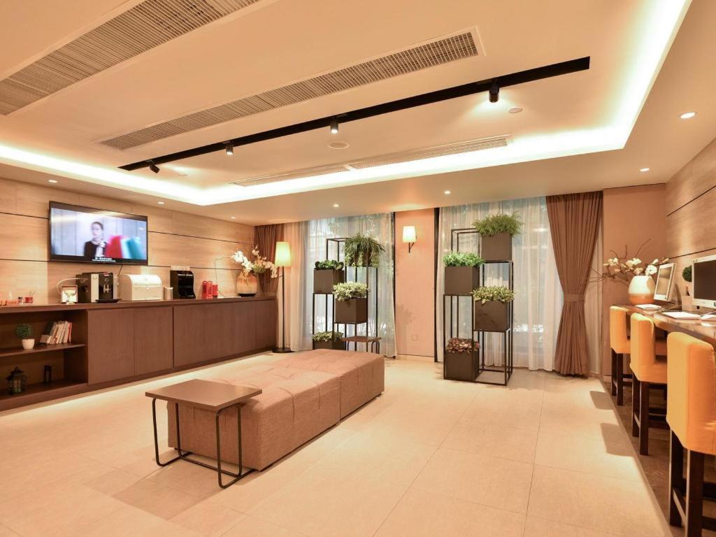 Home Inns Plus Shanghai Xujiahui Branch Exteriér fotografie