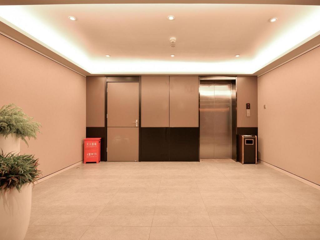 Home Inns Plus Shanghai Xujiahui Branch Exteriér fotografie