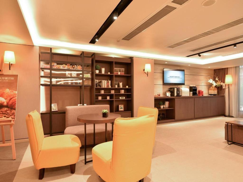 Home Inns Plus Shanghai Xujiahui Branch Exteriér fotografie