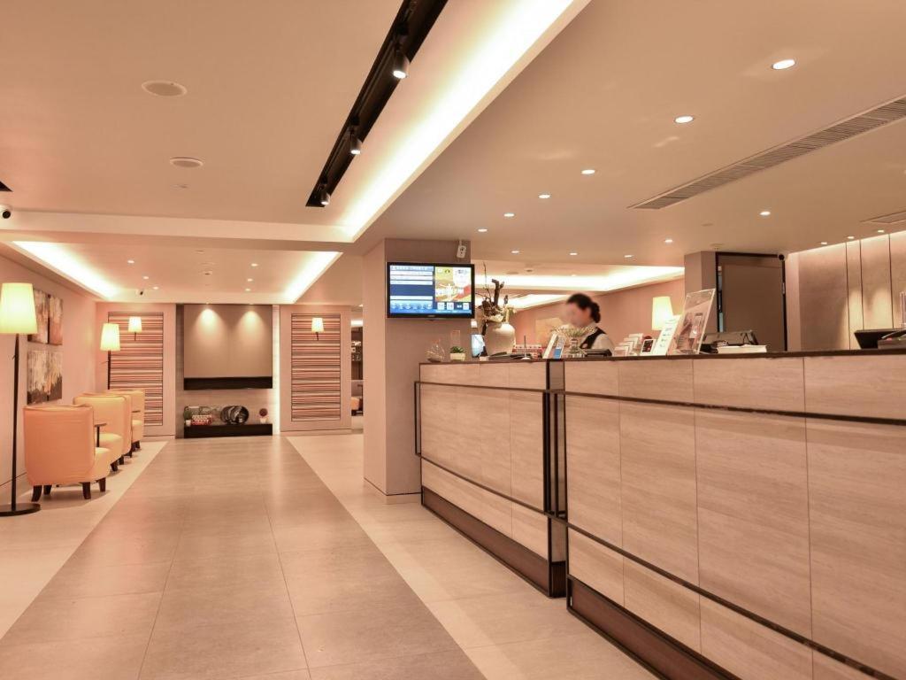 Home Inns Plus Shanghai Xujiahui Branch Exteriér fotografie