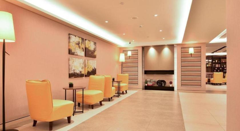 Home Inns Plus Shanghai Xujiahui Branch Exteriér fotografie