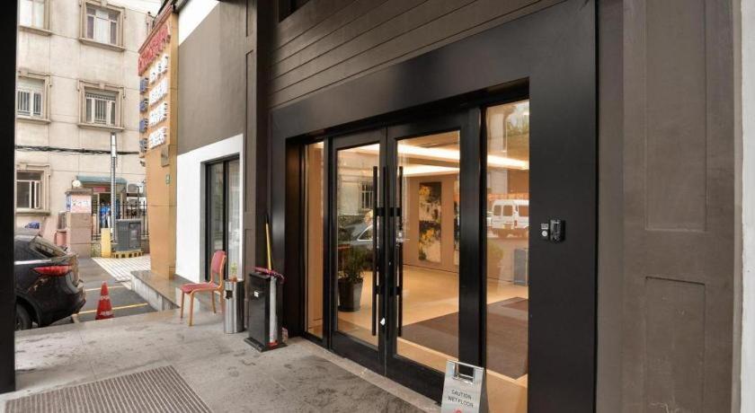 Home Inns Plus Shanghai Xujiahui Branch Exteriér fotografie